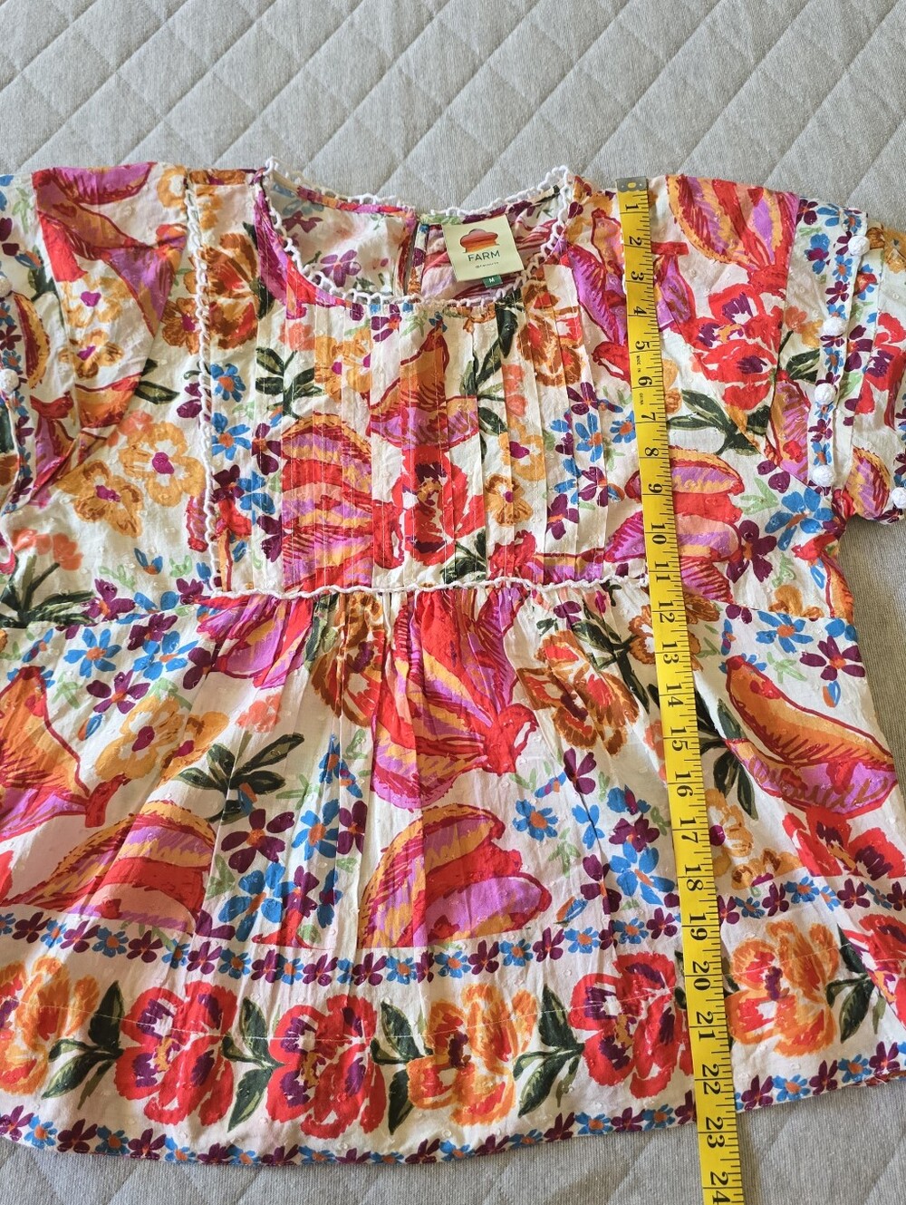 Farm Rio Spring Bananas Pom Pom Top Size Medium Tropical Floral - Picture 10 of 10